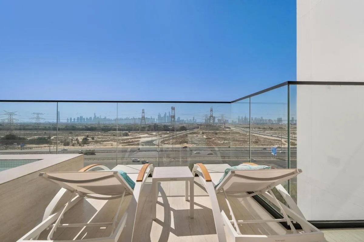Apartment 2 Bed With Private Pool On Balcony By Stay In Homes - Marina 14Min - Self Checkin - Gym - Parking Dubai