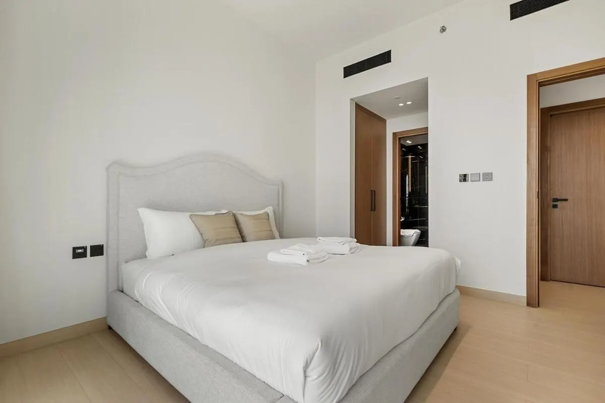 2 Bed With Private Pool On Balcony By Stay In Homes - Marina 14Min - Self Checkin - Gym - Parking Dubai