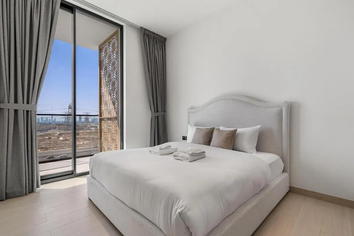 2 Bed With Private Pool On Balcony By Stay In Homes - Marina 14Min - Self Checkin - Gym - Parking Dubai