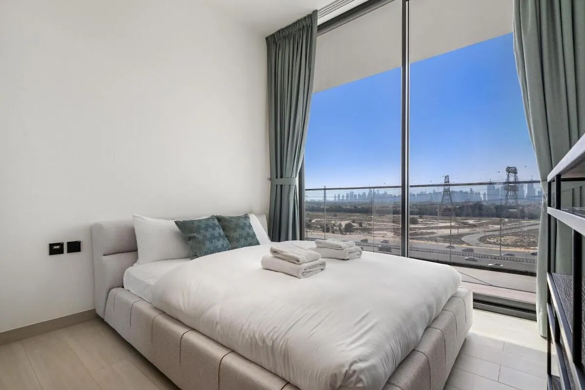 2 Bed With Private Pool On Balcony By Stay In Homes - Marina 14Min - Self Checkin - Gym - Parking Dubai Apartment